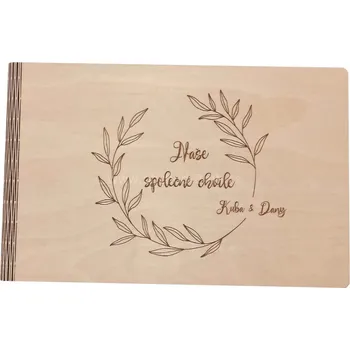 Diář MAJADESIGN Dřevěné fotoalbum NAŠE SPOLEČNÉ CHVÍLE