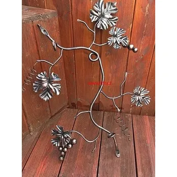 Svícen lifr Kovaná dekorace na zeď Koštýř