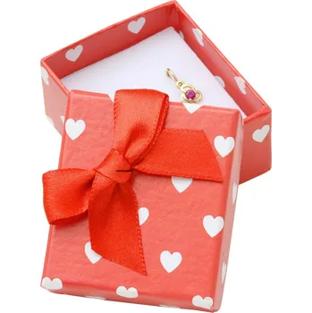 Dárková krabička Dárková krabička - červená s bílými srdíčky (náušnice, přívěsek s řetízkem)