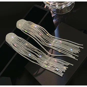 Náušnice B-TOP Dlouhé postříbřené náušnice se střapci