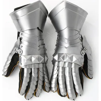 Karnevalový kostým Richard Havlín Plátové rukavice Ermo