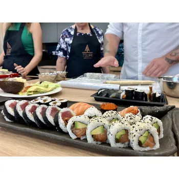 Kurz: Sushi à la TSURĪ Termín: Dárkový poukaz bez termínu (termín vybere obdarovaný)