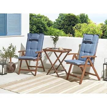 Zahradní sestava Zahradní bistro set tmavé akáciové dřevo modré polštáře stůl 2 židle nastavitelné opěradlo skládací venkovský rustikální styl Beliani