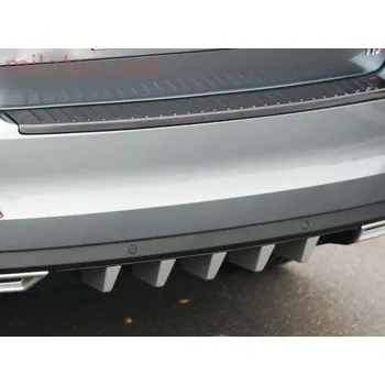 Tuning Difuzor zadního nárazníku s převleky, černý lesklý "klavírlak" - Škoda Octavia III. (Difuzor zadního nárazníku pro Škoda Octavia III. r.v. 2013/2017)