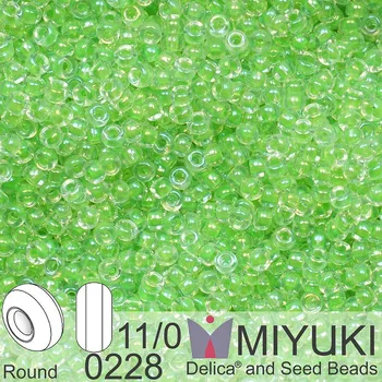 Korálek Korálky Miyuki Round 11/0. Barva 0228 Light Green Lined Crystal. Balení 5g.
