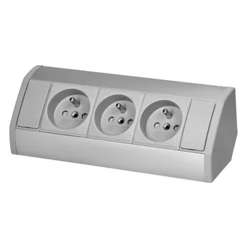 Elektrická zásuvka Povrchová zásuvka ORNO OR-GM-9001/G, rohové pouzdro, 3x zásuvka, barva stříbrná