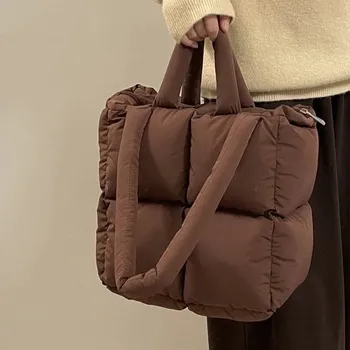 Nákupní taška Pohodlná nylonová taška s vatovaným designem - Hnědá