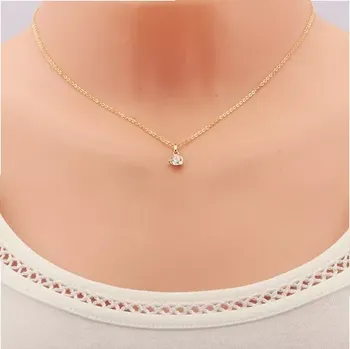 Přívěsek Blýskavý zlatý přívěsek 585 - čiré zirkonové srdíčko v neúplném obrysu