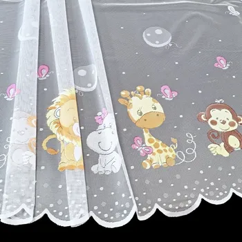 Dětská záclona Zvířatka obšití okrajů a našití stužky 160