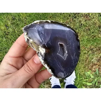 Přírodní kámen Achátová geoda s dutinkou 243g z Brazílie