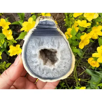 Přírodní kámen Geoda achátová přírodní s dutinou Brazílie 233g