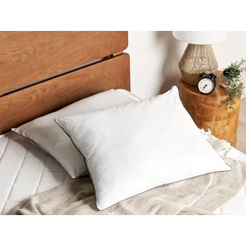 Bytový textil Polštář bílý bavlněný japara 50 x 60 cm polyesterová výplň vysokoprofilový saténový lem měkký Beliani