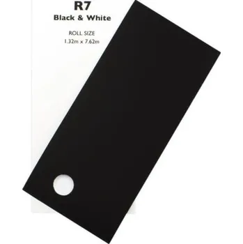 Studiové světlo R7 black and white paper