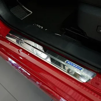 Karosérie Avisa Prahové nerezové lišty Suzuki Swace (od roku 2020>) stříbrné -