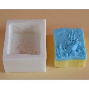 Silikonová forma - Loď v bouři 50 x 67 x 25 mm