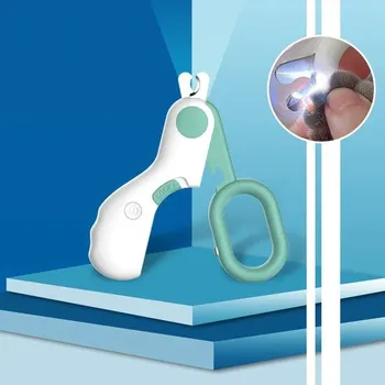 péče o drápky Kleštičky na drápky s LED osvětlením Barva: zelená