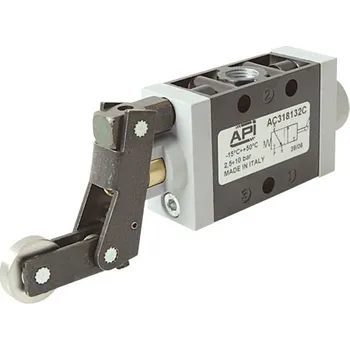 Ventil A.P.I. mechanicky ovládaný ventil AC318132C 3/2 NC sklopná kladička 032700