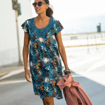 Dámské šaty Šaty s macramé a tropickým potiskem modrošedá 38