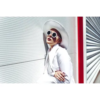 Plakát Plakát, Obraz - Crossing the Red Line, Ruslan Bolgov (Axe)