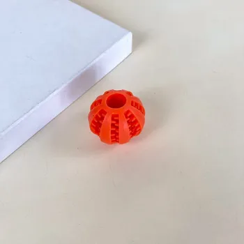 Hračka pro psa ANNAM Gumový míč na pamlsky 7 cm Oranžová