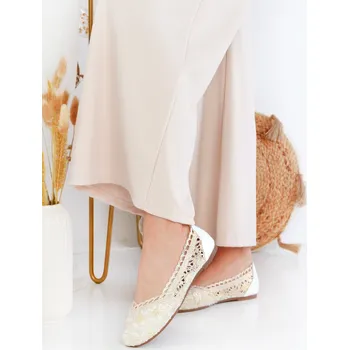 Dámské baleríny Balada Dámské krajkové baleríny BA97-37GO Velikost: 38