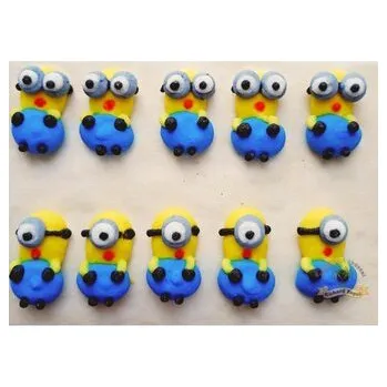 Jedlá dekorace na dort Cukrová dekorace mimoni 10ks - Fagos