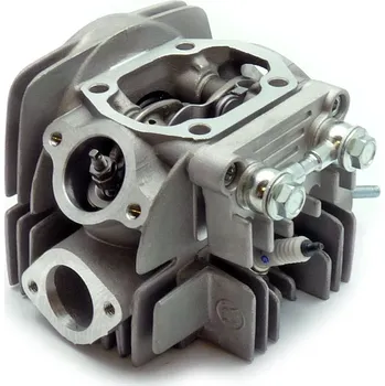 Motor pro motocykl kompletní hlava pro motor Stomp YX 140