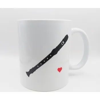 Bílý hrnek v krabičce - zobcová flétna