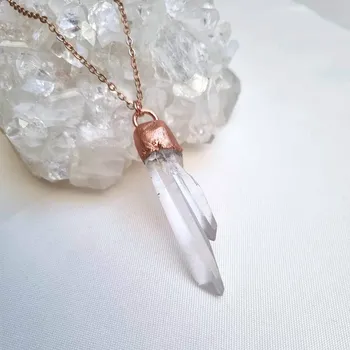 Náhrdelník Lemurský křišťál dvojkrystal ,,Klíč" s otiskem a duhou - přívěsek/náhrdelník ŠPERKY S PŘÍRODNÍMI KRYSTALY