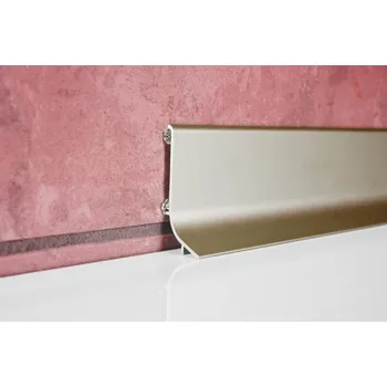 Stavební profil Soklový profil Q63 - 17x40x2700mm - samolepící Barva: Inox