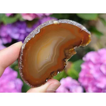 Přírodní kámen Achát plátek hnědý z Brazílie (26g)