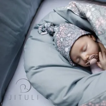 Kojenecká čepice JiTuli Dětská čepička - Lištičky, vel. 56