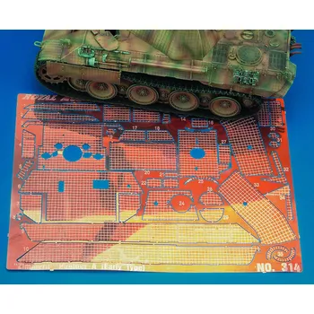 Plastikový model Royal Model 1/35 Zimmerit Panther A Early Type