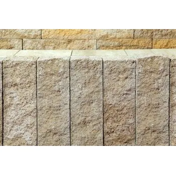 Zahradní obrubník BEST Palisáda STONE výška 700 mm, 160x160 mm colormix sand