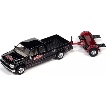 autíčko Chevrolet Silverado černá + Tow Dolly 2002 1:64 - Johnny Lightning Chevrolet Silverado s Tow Dolly - sběratelský model auta 1/64