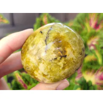 Přírodní kámen Opál zelený kámen z Madagaskaru 108g