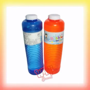 Bublifuk Náplň náhradní do bublifuku 1L (Každé dítě miluje bublifuk. Bubliny jsou jako kouzelné balonky, které si dítě může vykouzlit a obdivovat jejich duhovou barvu… Je to velmi vděčná hračka, které vaše dítě zabaví na hodně dlouho.)