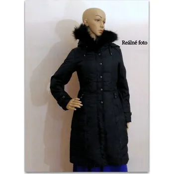 Dámský kabát Dámská prošívaná péřová bunda PARKA kabát s kapucí 33202-2 černá XS / 34 - poslední kus