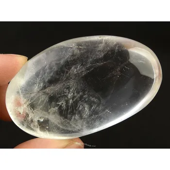 Přírodní kámen Hladký křišťál z Madagaskaru 71g