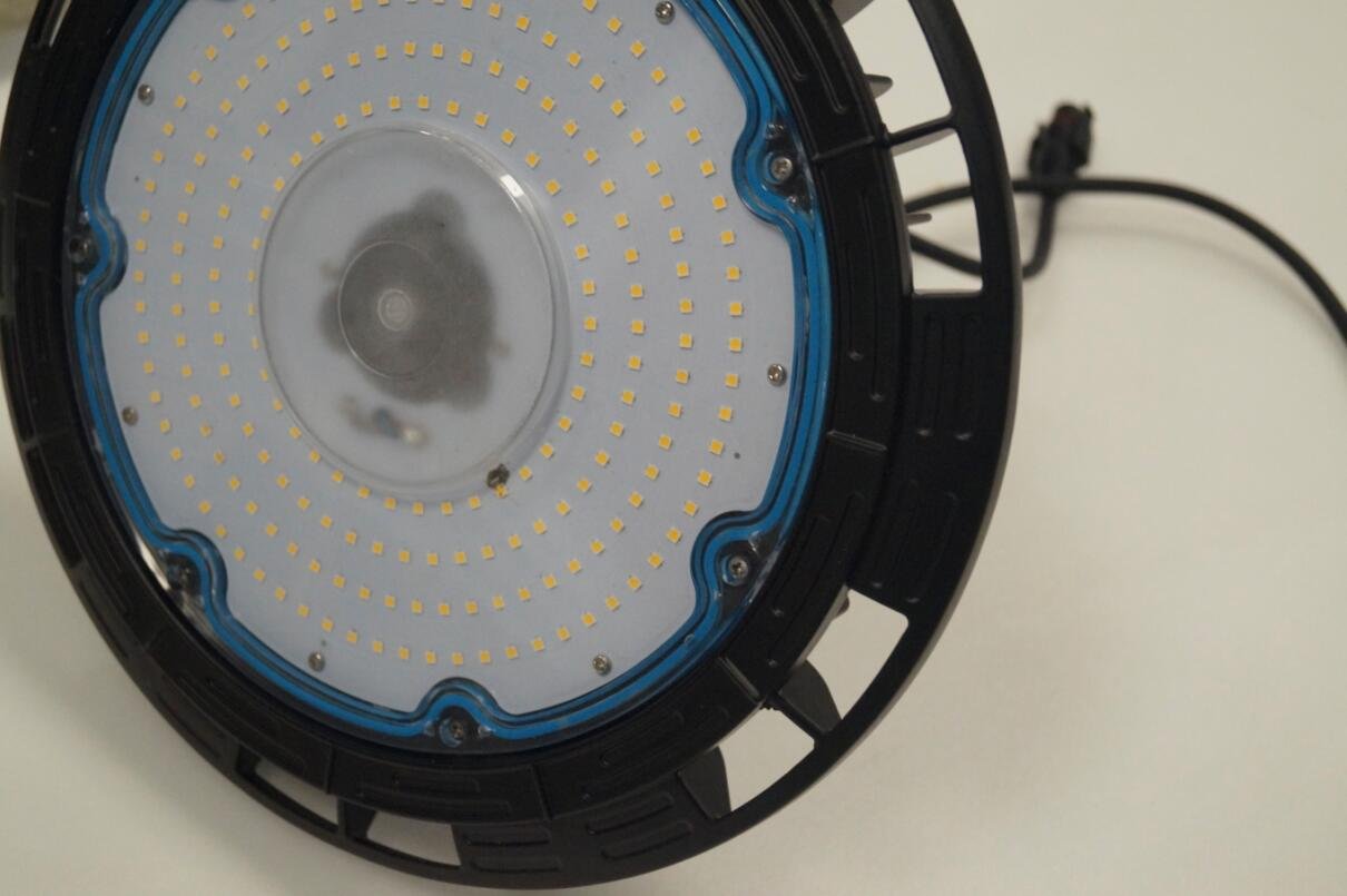 LED UFO High Bay 200W IP65 4000-4500K, denní bílá (SMD3030 SANAN, 30000LM, napájecí zdroj PHILIPS)