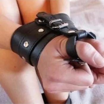 Pouta na palce u rukou či nohou z umělé kůže