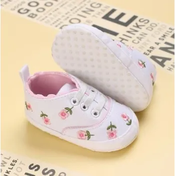 Dětská sportovní obuv Capáčky - bavlněné tenisky s vyšívanými kytičkami Barva: Bílá, Stélka: 11 cm (0-6m)