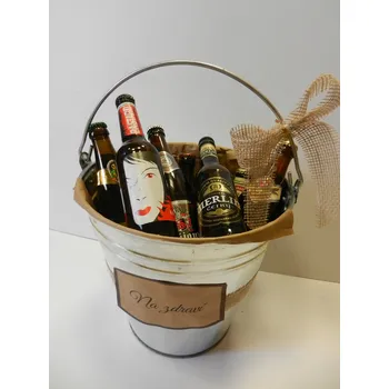 Dárkový potravinový koš Kbelík plný českých piv
