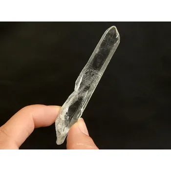 Přírodní kámen Surový krystal křišťálu laser (17g)