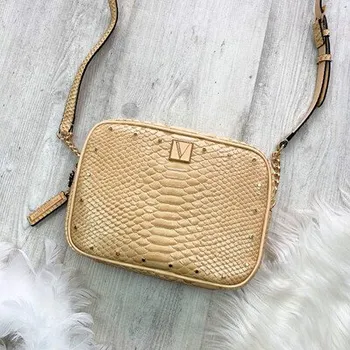 Kabelka Victoria´s Secret Kabelka VICTORIA'S SECRET Shoulder bag hadí vzor