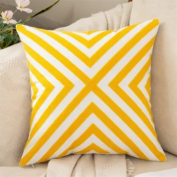 Polštář Dekorativní bavlněný polštář, žlutá vyšívaná kolekce, WHITE ORCHID typ žlutých polštářů: žlutý polštář č. 1