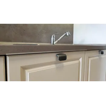 - Ochranná lišta proti páře z myčky Barva: hliník, Délka: 600 mm