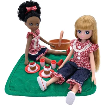 Panenka Lottie Sada Piknik v parku