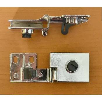 DIZA L+P GDH02A závěs sklo CHROM (Článek díl spojovací materiál nábytkový závěs )