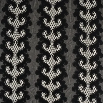 Krajková látka vlnky - černá